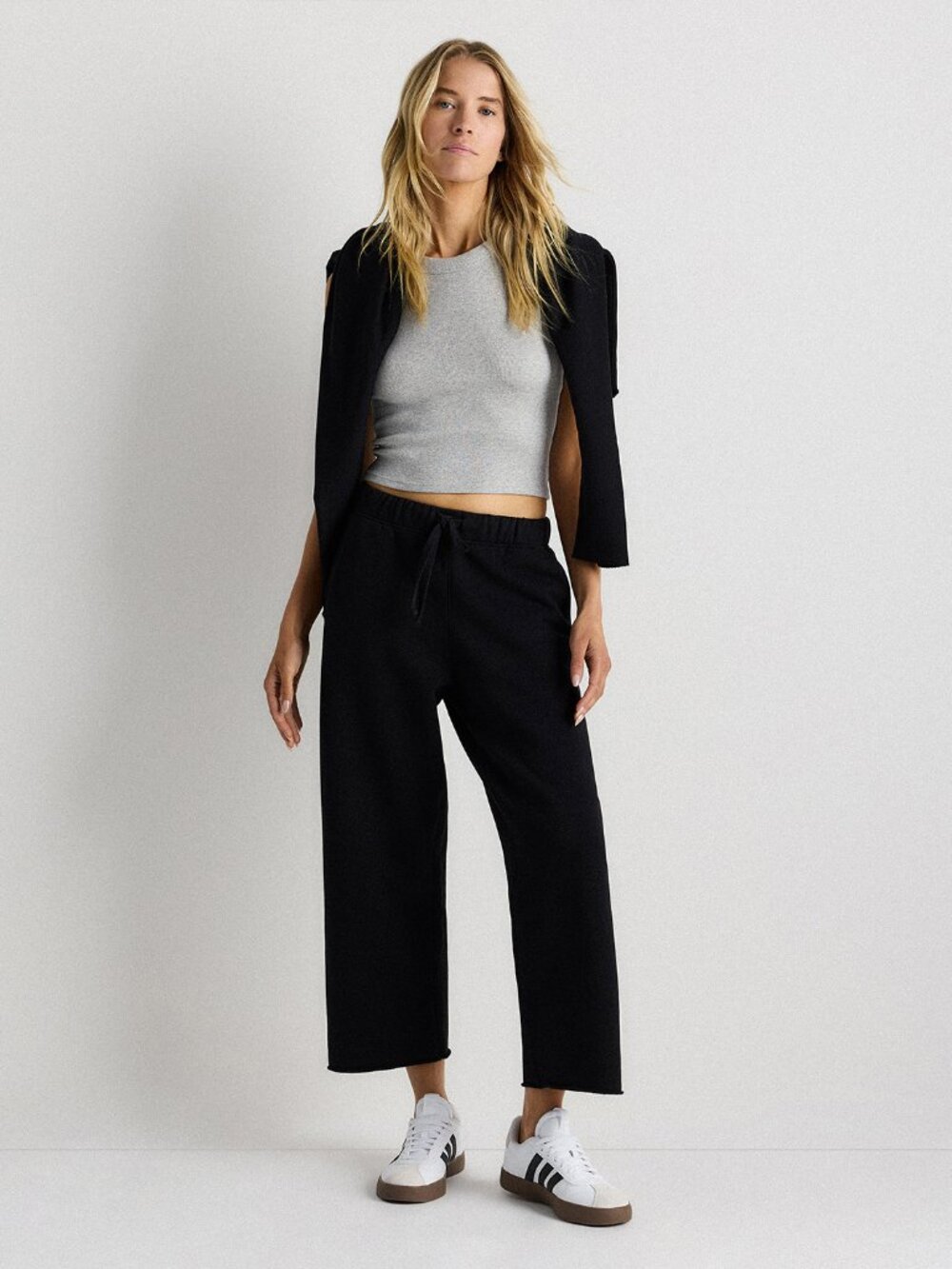 French Terry Cropped Wide Leg Pants in Black - Picture 3 of 9